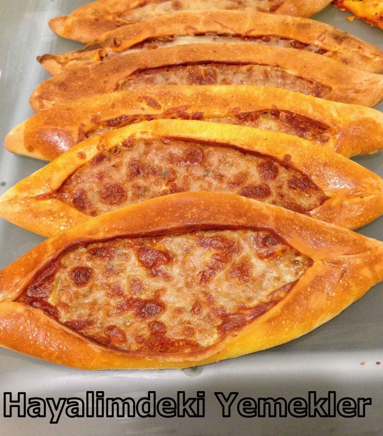 Kıymalı Pide Tarifi