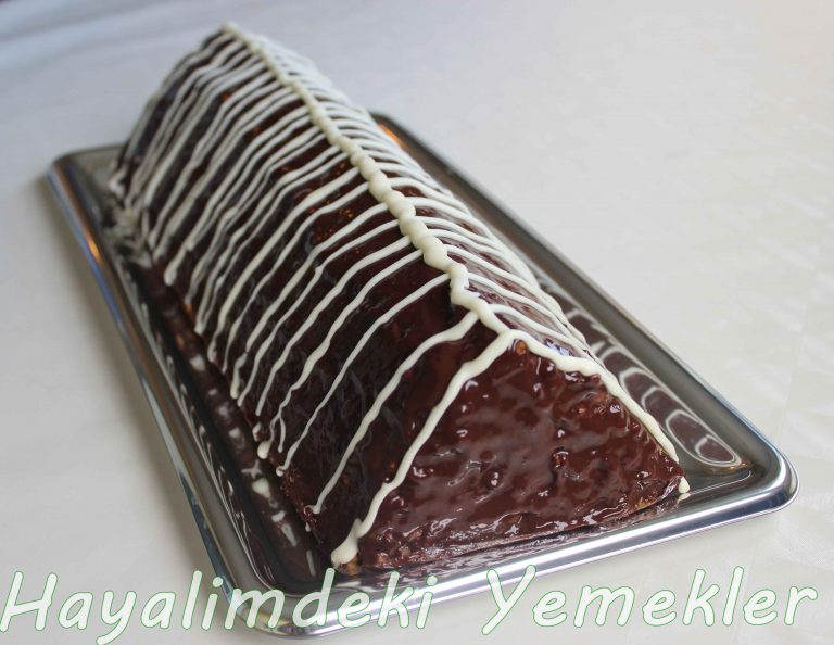 Muzlu Bisküvili Piramit Pasta