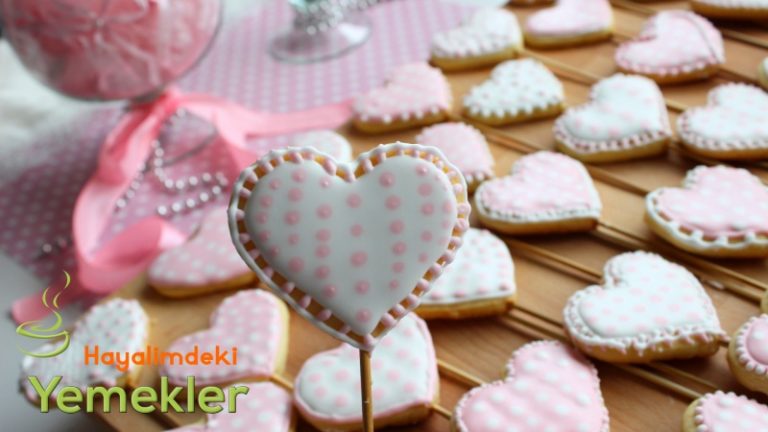 Şeker Glazürlü ( Royal Icing )  Kurabiye Tarifi