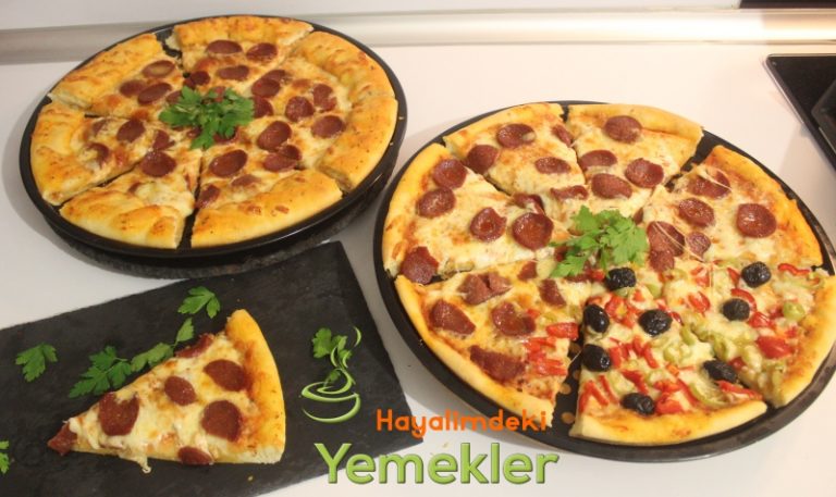 Sucuklu Pizza Tarifi,Pizza Nasıl Yapılır