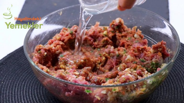 KÖFTEMİN SIRRI BARDAKTA  / PÜF NOKTALARIYLA EN LEZZETLİ KÖFTE TARİFİ / Köfte